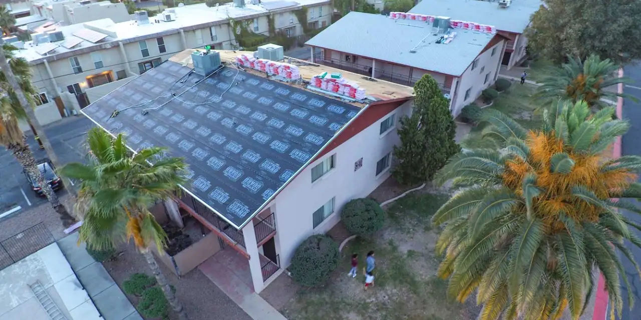 How to Choose the Right Commercial Roofing Contractor in Lancaster?